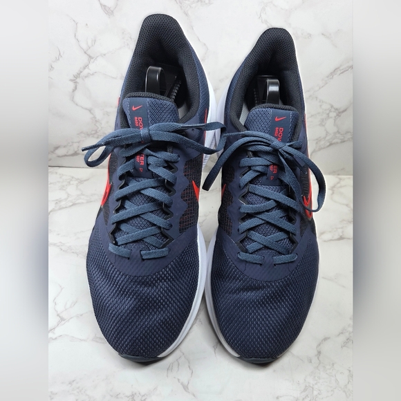 Nike Dark Blue Sneakers with Red Swoosh - Picture 2 of 6